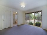 https://images.listonce.com.au/custom/160x/listings/5-keeler-avenue-bayswater-vic-3153/417/01525417_img_08.jpg?CfNtO6Xld60