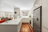 https://images.listonce.com.au/custom/160x/listings/5-keen-street-glen-iris-vic-3146/897/00487897_img_04.jpg?p9zyD057cqE