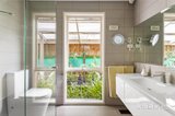 https://images.listonce.com.au/custom/160x/listings/5-kelbow-close-st-helena-vic-3088/296/01970296_img_09.jpg?Cm8TlgVJh3I