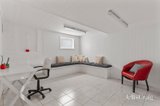 https://images.listonce.com.au/custom/160x/listings/5-kerby-street-eltham-vic-3095/047/01819047_img_11.jpg?oHO6yOWOdEQ