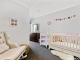 https://images.listonce.com.au/custom/160x/listings/5-kingham-street-newport-vic-3015/157/01202157_img_09.jpg?lt4Vgyce-54