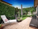 https://images.listonce.com.au/custom/160x/listings/5-kingswood-rise-box-hill-south-vic-3128/845/01684845_img_09.jpg?ZlvF-5cZ2XU