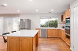 https://images.listonce.com.au/custom/160x/listings/5-kirkford-drive-mooroolbark-vic-3138/393/01717393_img_07.jpg?fIi8yqAdnpM