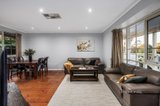 https://images.listonce.com.au/custom/160x/listings/5-larcom-court-greensborough-vic-3088/940/01114940_img_07.jpg?PsvUQmC4gJw