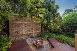 https://images.listonce.com.au/custom/160x/listings/5-larcom-court-greensborough-vic-3088/940/01114940_img_10.jpg?W4sv2aqQNK8