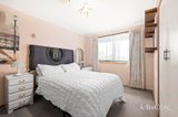 https://images.listonce.com.au/custom/160x/listings/5-larnook-crescent-mooroolbark-vic-3138/248/01811248_img_06.jpg?bzJ4yHiqsVw