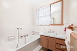https://images.listonce.com.au/custom/160x/listings/5-larnook-crescent-mooroolbark-vic-3138/248/01811248_img_09.jpg?jVlOYICpwdE