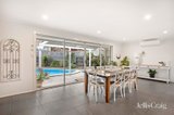 https://images.listonce.com.au/custom/160x/listings/5-leon-court-donvale-vic-3111/599/01769599_img_04.jpg?6yV5TKRbQ_Q
