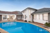https://images.listonce.com.au/custom/160x/listings/5-leon-court-donvale-vic-3111/599/01769599_img_13.jpg?JE3rv2cxOsk