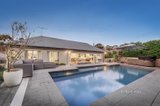 https://images.listonce.com.au/custom/160x/listings/5-lightwood-lane-plenty-vic-3090/538/01306538_img_12.jpg?i9l1JxESXUI