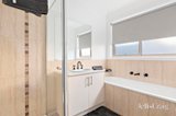 https://images.listonce.com.au/custom/160x/listings/5-lisbon-court-kings-park-vic-3021/546/01927546_img_08.jpg?pCD12SFbekI