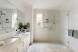https://images.listonce.com.au/custom/160x/listings/5-lockwood-street-bentleigh-vic-3204/030/01980030_img_13.jpg?10xWCizkV2E