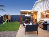 https://images.listonce.com.au/custom/160x/listings/5-loftus-street-east-geelong-vic-3219/108/01699108_img_15.jpg?H4cNW9_XFb0