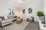 https://images.listonce.com.au/custom/160x/listings/5-long-court-woodend-vic-3442/157/01163157_img_08.jpg?6gdzXv41z3A
