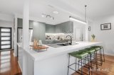 https://images.listonce.com.au/custom/160x/listings/5-luke-avenue-blackburn-vic-3130/073/01751073_img_06.jpg?tFEO-UMasjE