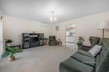 https://images.listonce.com.au/custom/160x/listings/5-lyons-street-bentleigh-east-vic-3165/992/01397992_img_03.jpg?g_TLphwbvY8