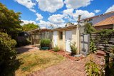 https://images.listonce.com.au/custom/160x/listings/5-lytton-street-elwood-vic-3183/747/01914747_img_06.jpg?cgQptZoK7UY