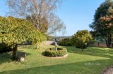 https://images.listonce.com.au/custom/160x/listings/5-macadam-street-daylesford-vic-3460/381/01036381_img_10.jpg?bUiz_Dh6j48