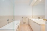 https://images.listonce.com.au/custom/160x/listings/5-macfarlan-lane-south-yarra-vic-3141/639/01969639_img_07.jpg?hPscf868Lp8