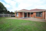 https://images.listonce.com.au/custom/160x/listings/5-mackellar-avenue-wheelers-hill-vic-3150/161/01915161_img_06.jpg?KNNZCOHpJoY