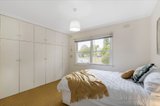 https://images.listonce.com.au/custom/160x/listings/5-malcolm-court-mount-waverley-vic-3149/807/00775807_img_05.jpg?QnubUs6pn9M