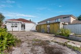 https://images.listonce.com.au/custom/160x/listings/5-mansfield-street-blackburn-south-vic-3130/881/01921881_img_05.jpg?yA8YOzLDfv4