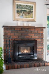 https://images.listonce.com.au/custom/160x/listings/5-marana-close-lilydale-vic-3140/669/01907669_img_06.jpg?3RWRdhpuFMg