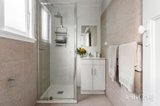 https://images.listonce.com.au/custom/160x/listings/5-margtmary-avenue-preston-vic-3072/083/01913083_img_05.jpg?5GEhmxSUmmo