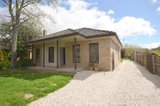https://images.listonce.com.au/custom/160x/listings/5-martin-avenue-lake-wendouree-vic-3350/574/01981574_img_08.jpg?jSsoFTfNw_4