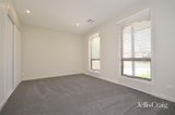 https://images.listonce.com.au/custom/160x/listings/5-martin-avenue-lake-wendouree-vic-3350/574/01981574_img_09.jpg?8JG7O2rJ0SQ
