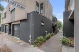 https://images.listonce.com.au/custom/160x/listings/5-mary-moodie-way-brunswick-east-vic-3057/677/01452677_img_06.jpg?UW5dK1-TFfk