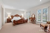 https://images.listonce.com.au/custom/160x/listings/5-maxwell-grove-glen-waverley-vic-3150/445/01810445_img_07.jpg?vYSFgfDJUf8