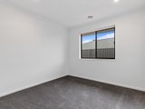 https://images.listonce.com.au/custom/160x/listings/5-mayo-street-alfredton-vic-3350/034/01611034_img_09.jpg?GVROSwFAr5M