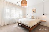 https://images.listonce.com.au/custom/160x/listings/5-mccrae-street-elwood-vic-3184/438/01976438_img_08.jpg?irfICEBgP1A