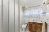 https://images.listonce.com.au/custom/160x/listings/5-mckenna-street-avondale-heights-vic-3034/880/01986880_img_03.jpg?7smtrYRKxs0