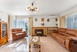 https://images.listonce.com.au/custom/160x/listings/5-mckenna-street-avondale-heights-vic-3034/880/01986880_img_08.jpg?1r2hLe1quiY
