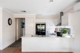 https://images.listonce.com.au/custom/160x/listings/5-melrose-street-newport-vic-3015/461/01647461_img_03.jpg?3UxtR4SVj94