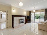 https://images.listonce.com.au/custom/160x/listings/5-michael-court-forest-hill-vic-3131/239/00969239_img_03.jpg?CuHjNlVSK5w