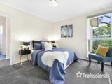 https://images.listonce.com.au/custom/160x/listings/5-midhurst-road-croydon-vic-3136/840/01525840_img_09.jpg?pfneM6dIHbo