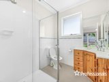 https://images.listonce.com.au/custom/160x/listings/5-midhurst-road-croydon-vic-3136/840/01525840_img_12.jpg?KWXkaVMp1So