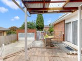 https://images.listonce.com.au/custom/160x/listings/5-midvale-avenue-balwyn-north-vic-3104/688/01717688_img_09.jpg?eXFqrg9-GK8