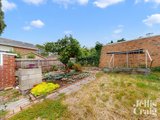https://images.listonce.com.au/custom/160x/listings/5-midvale-avenue-balwyn-north-vic-3104/688/01717688_img_10.jpg?ReCiaSZKgwg