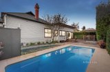 https://images.listonce.com.au/custom/160x/listings/5-mile-end-road-carnegie-vic-3163/565/01283565_img_14.jpg?48kolaTapqE