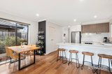 https://images.listonce.com.au/custom/160x/listings/5-molly-close-kilsyth-vic-3137/219/01938219_img_03.jpg?tPDN7b7t6Kk