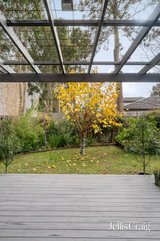 https://images.listonce.com.au/custom/160x/listings/5-molly-close-kilsyth-vic-3137/219/01938219_img_10.jpg?7H1w2Pg1sLs