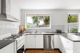 https://images.listonce.com.au/custom/160x/listings/5-monak-place-yallambie-vic-3085/071/01936071_img_05.jpg?_YSTzp5XmPk
