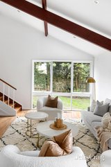 https://images.listonce.com.au/custom/160x/listings/5-monak-place-yallambie-vic-3085/071/01936071_img_10.jpg?fyVdmLMD13c