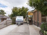 https://images.listonce.com.au/custom/160x/listings/5-morrison-crescent-kilsyth-vic-3137/116/01524116_img_18.jpg?N5dDLdTPpq4