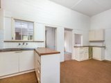 https://images.listonce.com.au/custom/160x/listings/5-moss-court-croydon-north-vic-3136/049/00621049_img_06.jpg?Z84G3mrs4oY