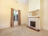 https://images.listonce.com.au/custom/160x/listings/5-moss-court-croydon-north-vic-3136/049/00621049_img_07.jpg?129xNcxKLtw